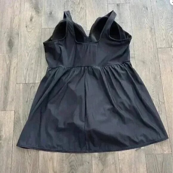 Miraclesuit Plus Size 24W Marais One-Piece Swimdress Black Slimming Resortwear - Picture 6 of 11